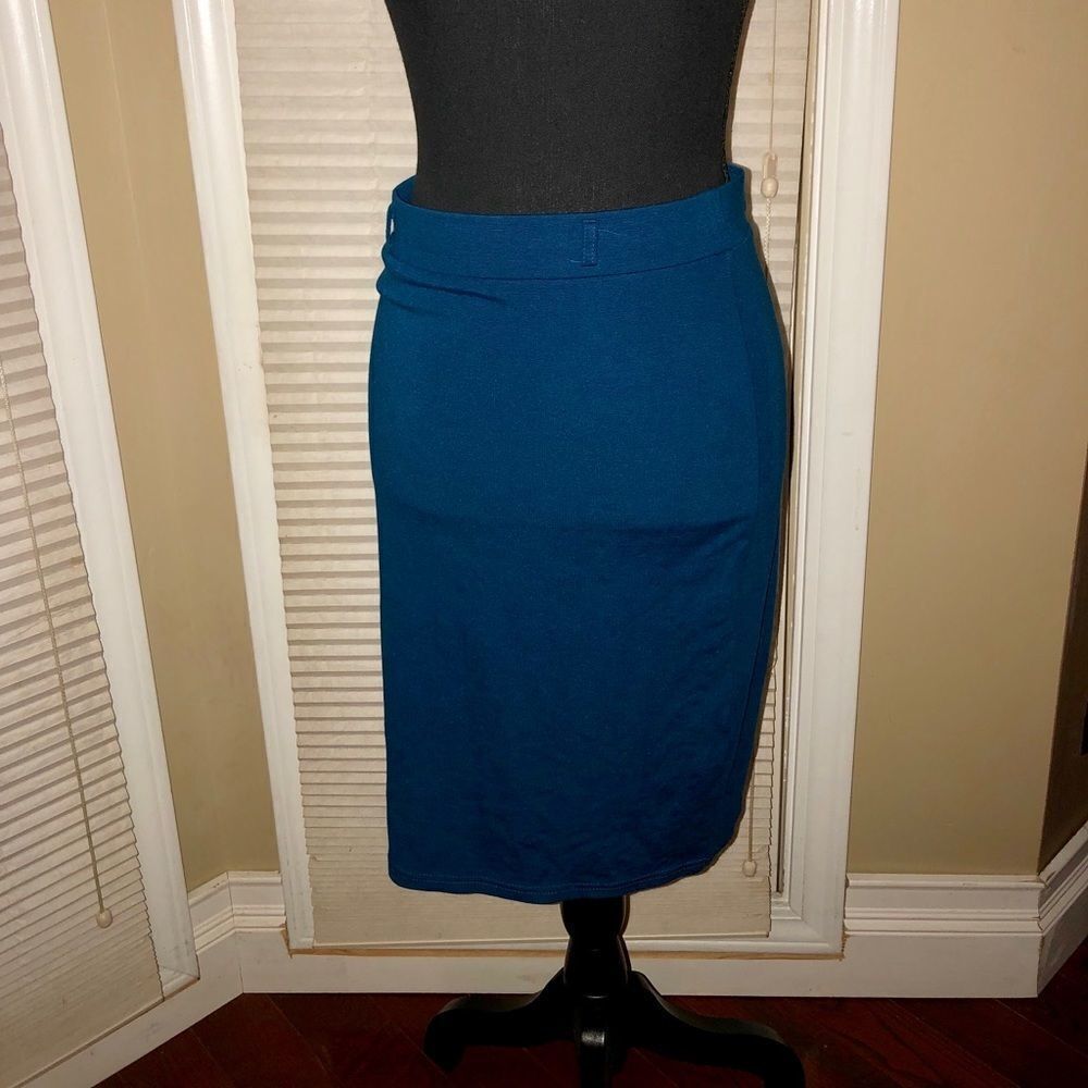 Fantosh pencil skirt